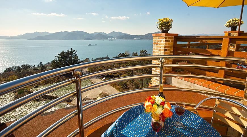 Gung Pension Namhae Buitenkant foto